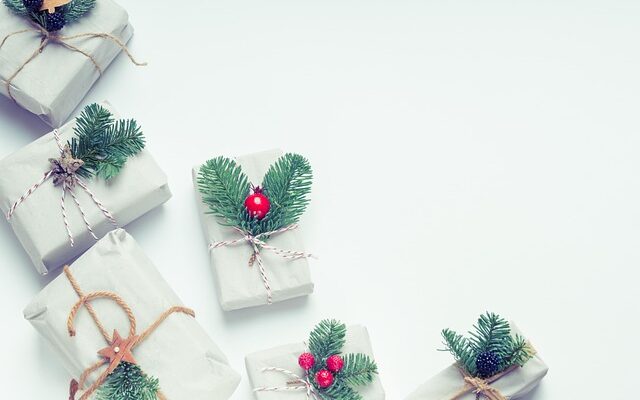 Spar stort: 7 tips til billigere julegaver